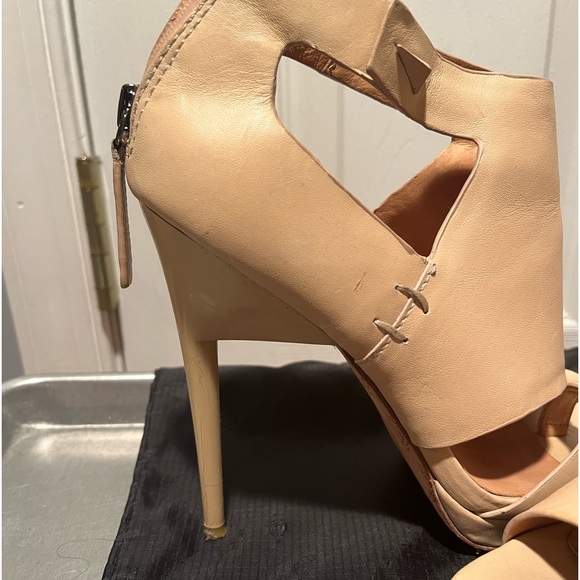 Lamb heel! 71/2 - Picture 10 of 11